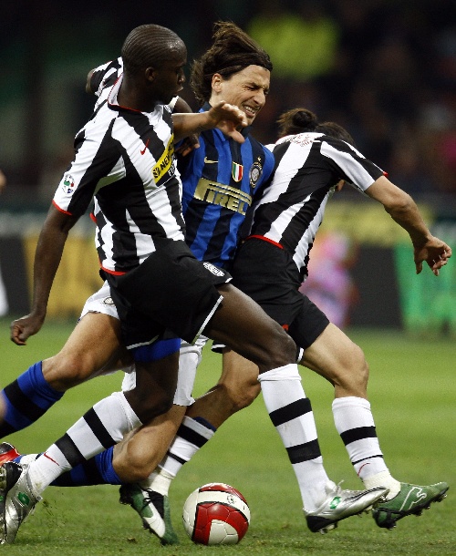 费城人队特雷·特纳（Trea Turner）在 2025 年 8 月达成生涯第 1500 安